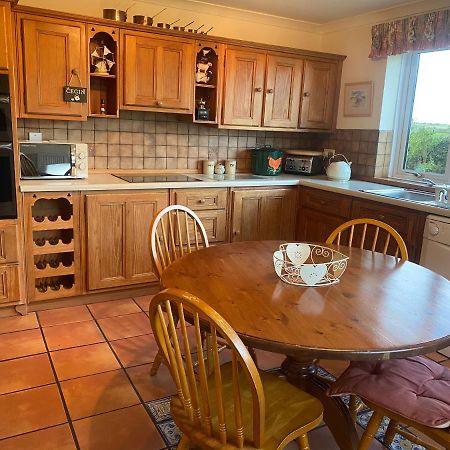 Charming 2 Bed House Near Rhoscolyn Discounts For Villa Holyhead Bagian luar foto